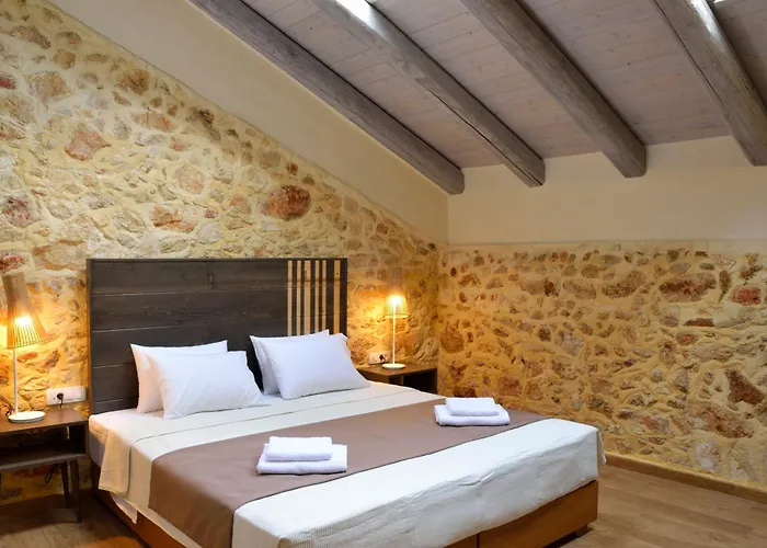 Elia Kentron Pensión